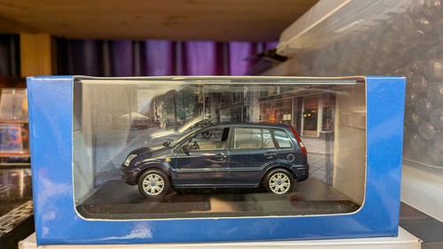 Minichamps ford fusion dark - minichamps,